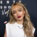 Sabrina Carpenter se siente ‘muy distante’ de su etapa en Disney
