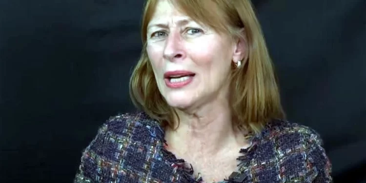 Va Tatiana Clouthier a Instituto de Mexicanos en Exterior