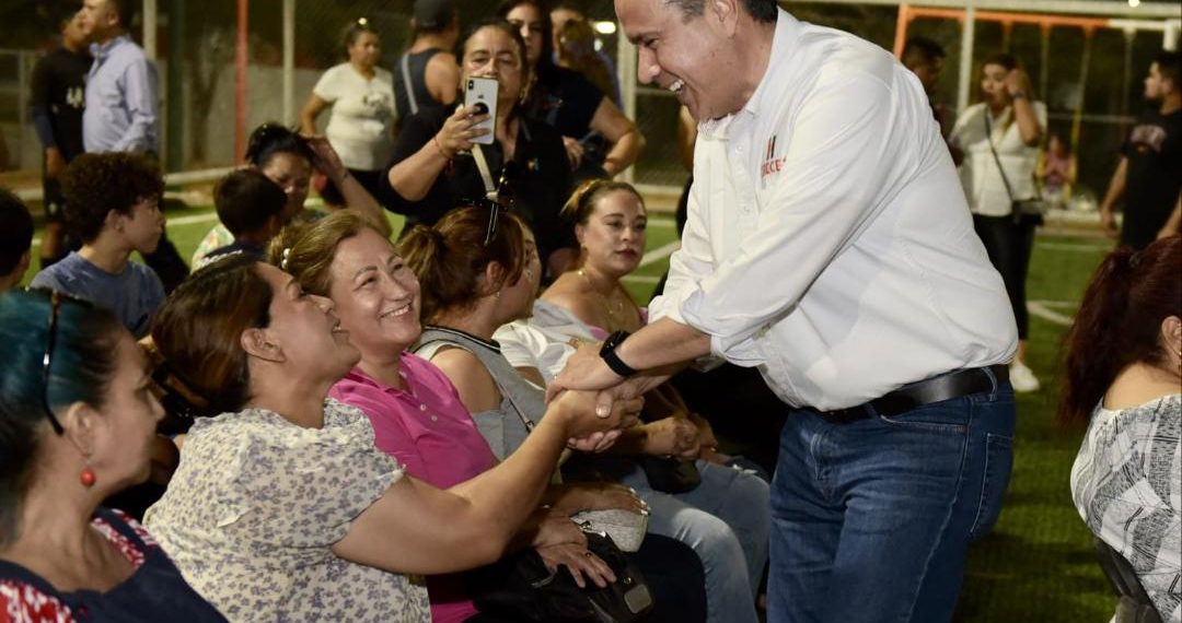 Entrega Toño Astiazarán rehabilitación de Parque Villa Mágica