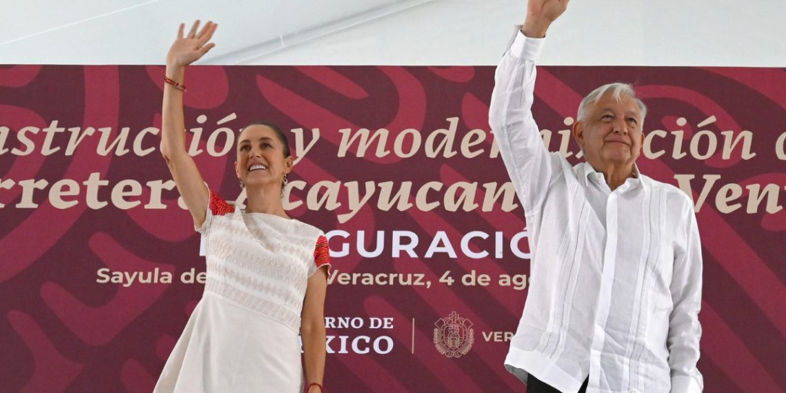 ‘No va a haber traiciones’, dice Sheinbaum ante AMLO