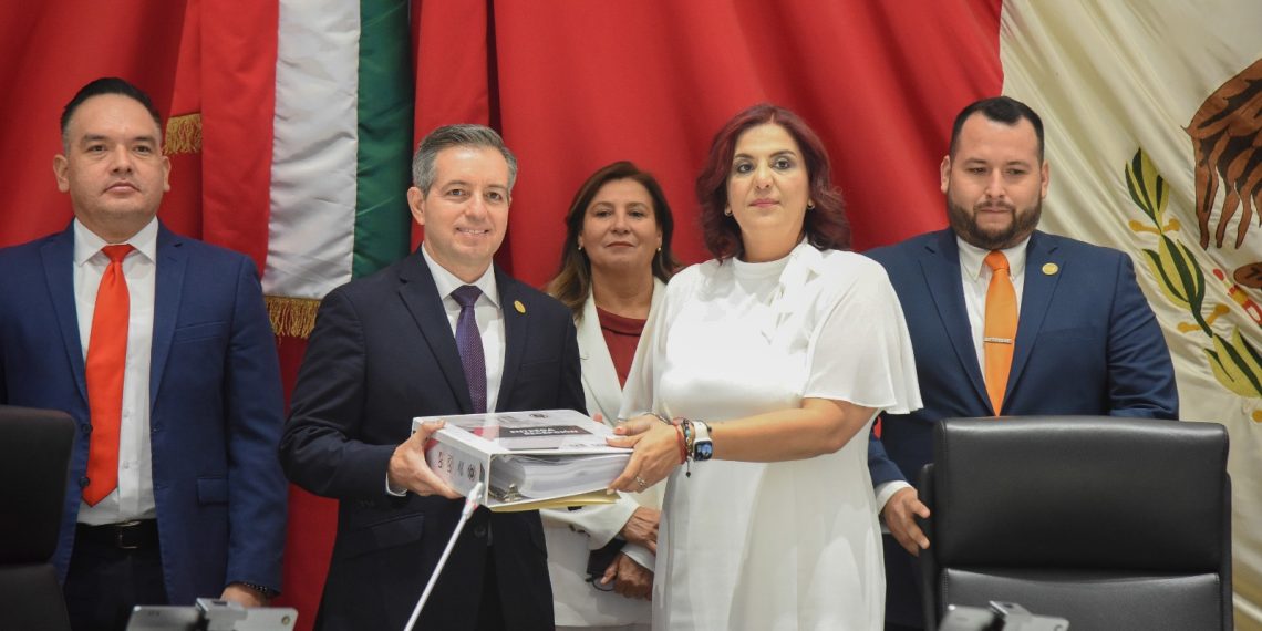 Rinde protesta la 64 Legislatura del Congreso de Sonora