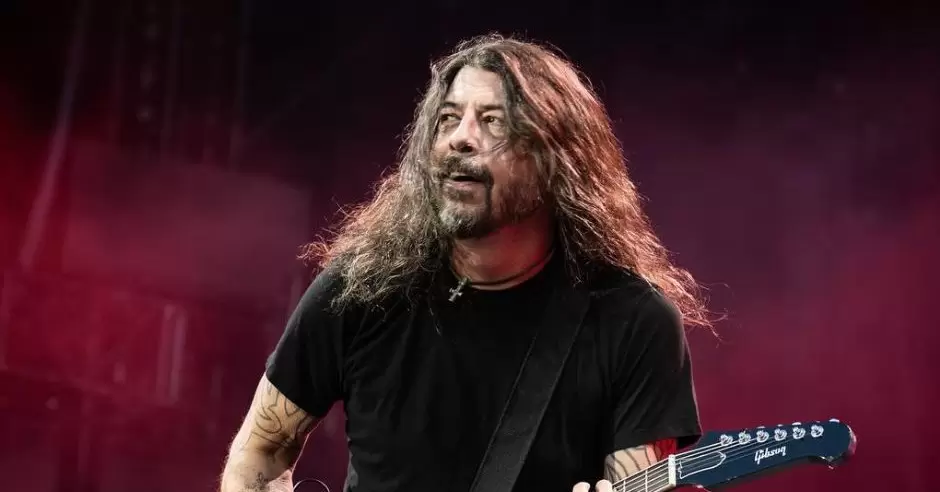 Dave Grohl, vocalista de Foo Fighters, revela que tuvo una hija fuera del matrimonio