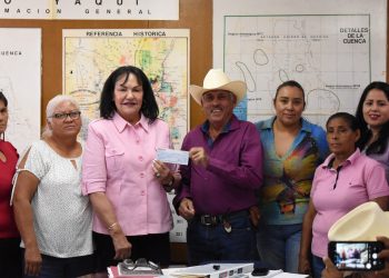 Entrega Gobierno de Sonora apoyos económicos a ganaderos del Sur del estado