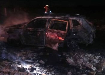 Encuentran restos humanos dentro vehículo calcinado en la colonia Solidaridad de San Luis Río Colorado