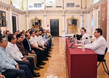 Refrenda Gobernador Durazo compromiso de gobierno municipalista en reunión con alcaldes electos