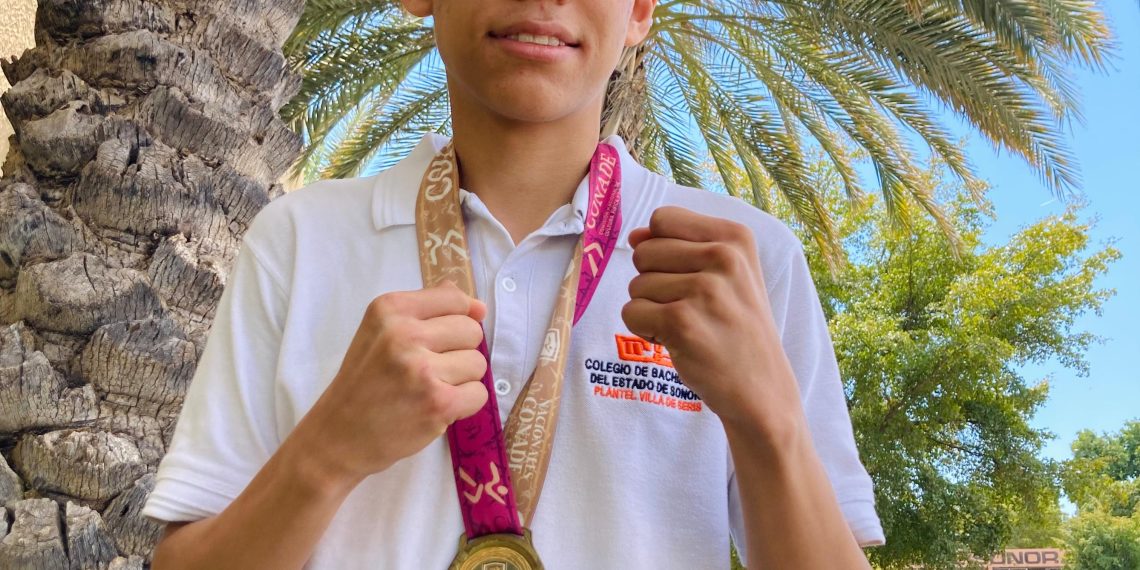 Alumno de Cobach Sonora representará a México en torneo internacional de boxeo en España