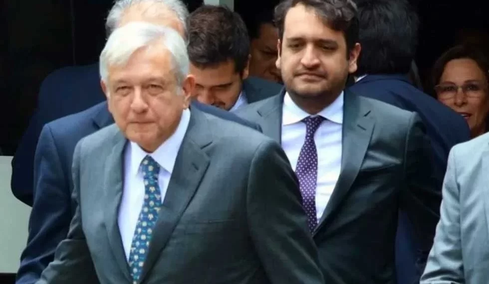 Confirma López Obrador candidatura de su hijo Andy para Morena