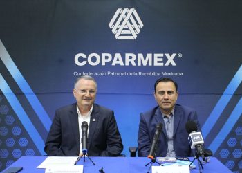 Foro Empresarial “Ideas en Movimiento”: Discutiendo Temas Claves que Moldearán el Futuro del Sector