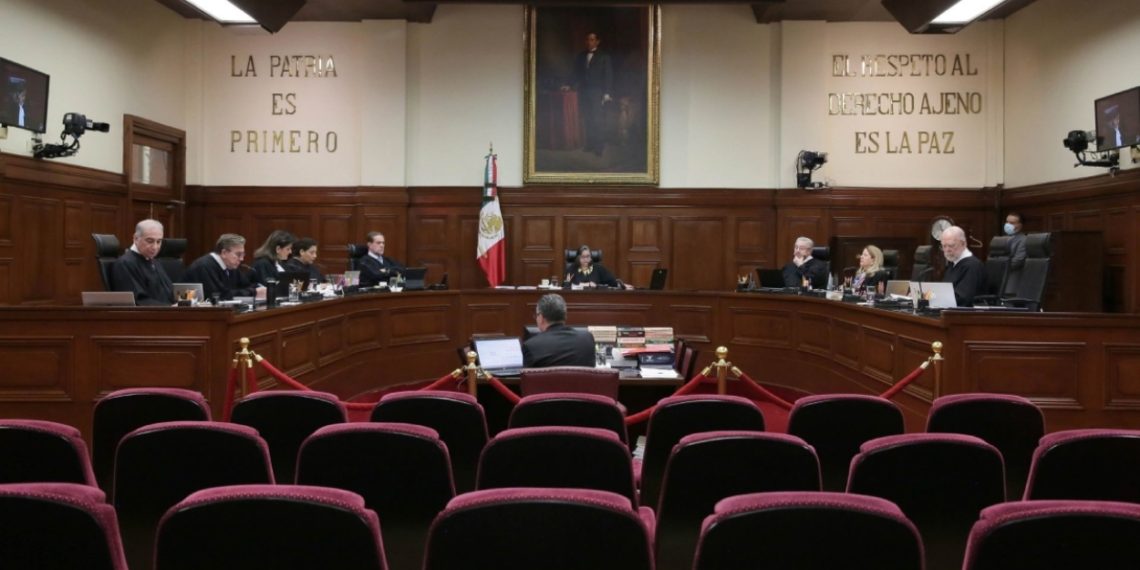 Ministras y ministros de la SCJN se suman a paro de labores