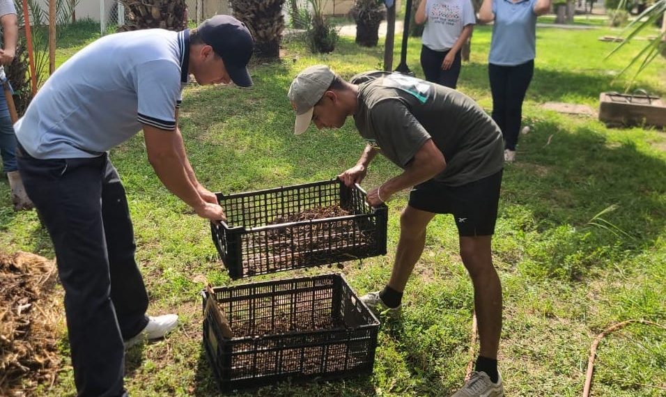 Estudiantes normalistas cultivarán alimentos mediante sistema de agricultura ecológica