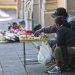 Mexicanos en pobreza laboral, en su nivel más bajo en 17 años: BBVA