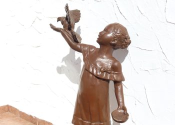 Resguarda Gobierno de Hermosillo escultura Niña con Paloma