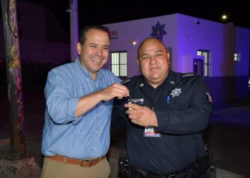 Entrega Toño Astiazarán Centro de Respuesta Inmediata en Amapolas