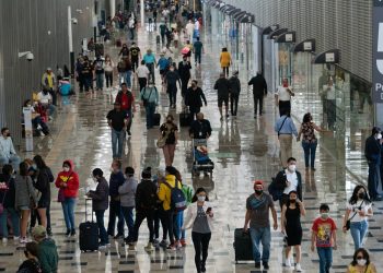 Ingresan 20 mil 300 mdd por visitantes internacionales: Sectur