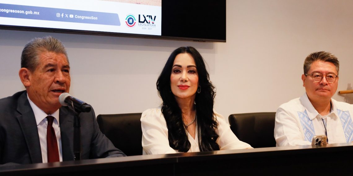 Presentan en el Congreso obra del Magistrado Juan Carlos Reyes Torres: “Autonomía de los Pueblos Originarios y Afromexicanos”