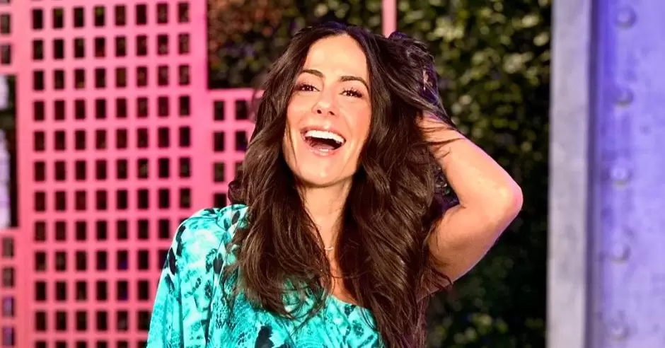 Paulina Mercado, conductora de “Sale el Sol”, anuncia retiro temporal tras cirugía de tumor