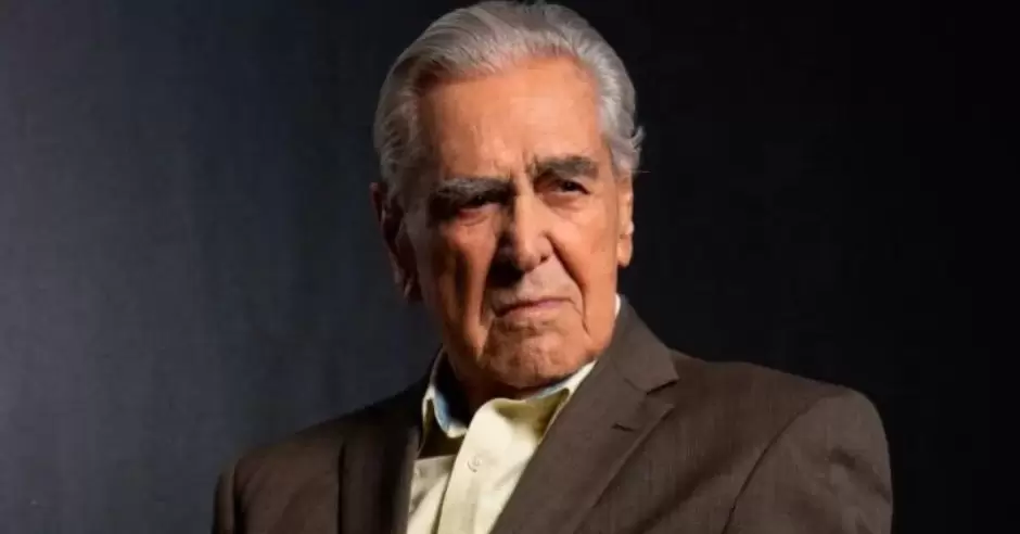 Eric del Castillo es hospitalizado de emergencia