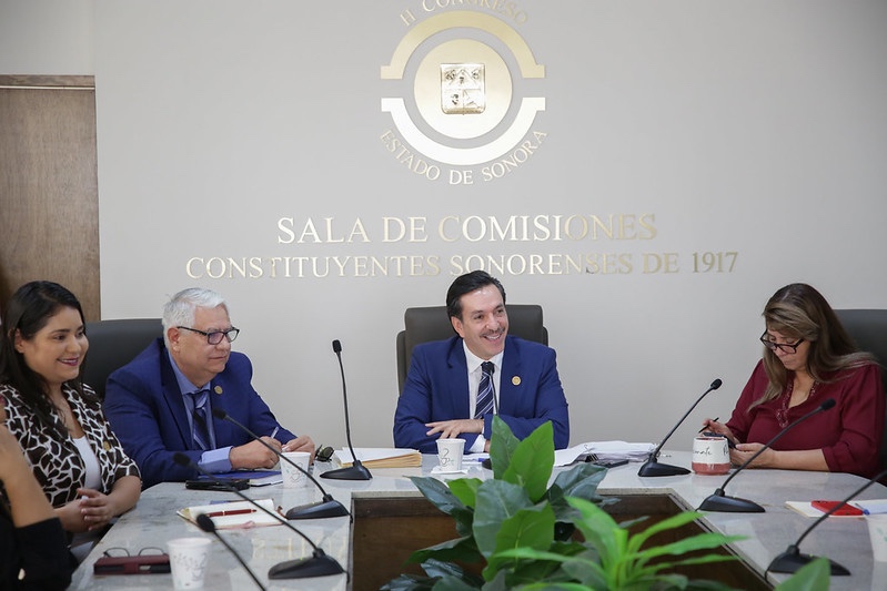 Encabeza David Figueroa instalación de la Comisión de Transparencia