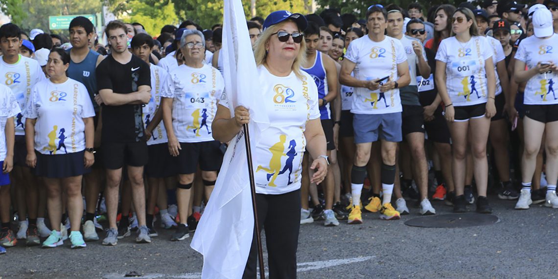 Celebra Unison tercera Carrera de Aniversario; Coboj y Patiño repiten lo más alto del podio