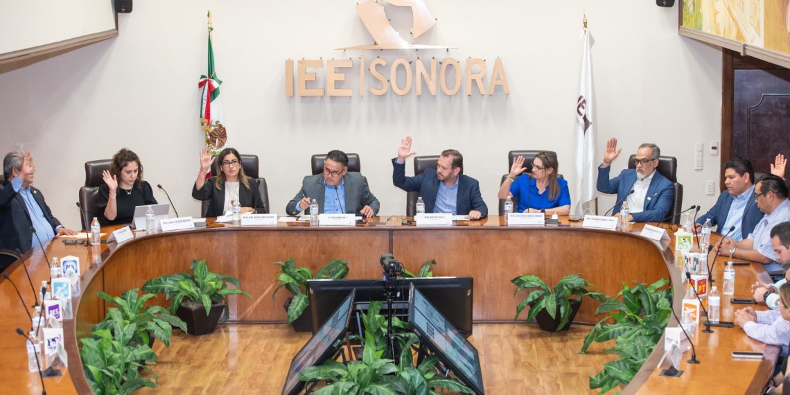Aprueba IEE Sonora convocatorias para Debate Juvenil 2024