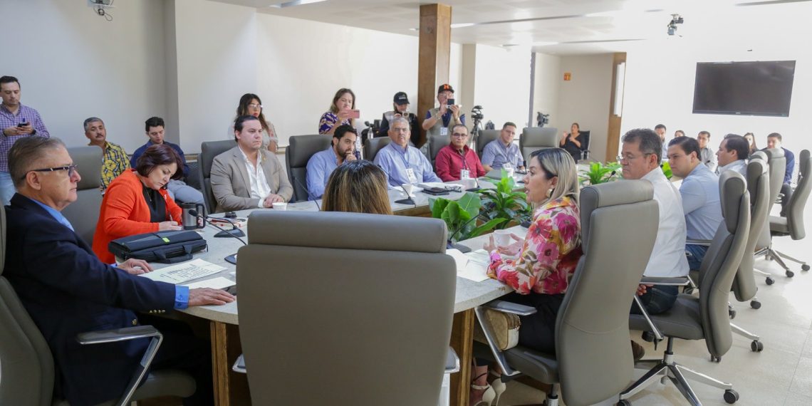 Congreso de Sonora analiza con grupos iniciativa que regula plataformas digitales de hospedaje