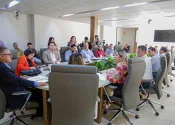 Congreso de Sonora analiza con grupos iniciativa que regula plataformas digitales de hospedaje