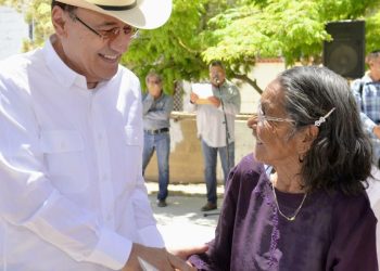 Beneficia Gobernador Durazo a más de 47 mil familias sonorenses con entrega de escrituras