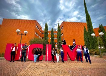 Realizan estancia académica en España estudiantes normalistas sonorenses