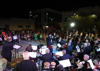 Celebra Casa Club de Isssteson aniversario 34 con gran concierto