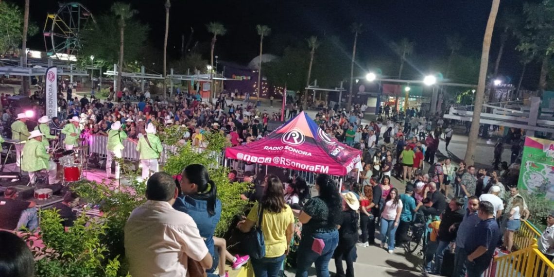Festeja Radio Sonora su 42 aniversario en el Parque Infantil del Estado