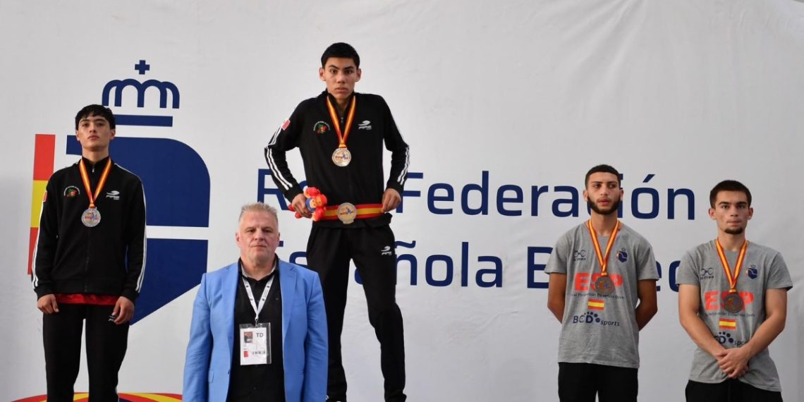 Alumno de Cobach Sonora es campeón internacional de boxeo