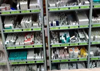 Presentan demanda contra distribuidores de medicamentos