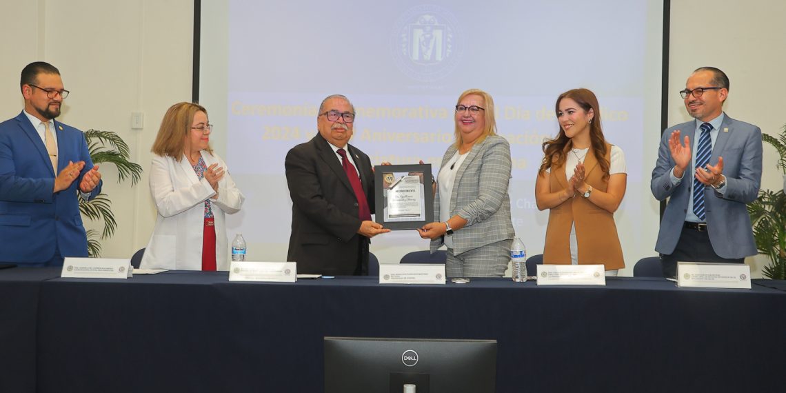 En el Día del Médico, reconoce Unison trayectoria del Dr. Guillermo Hernández Chávez