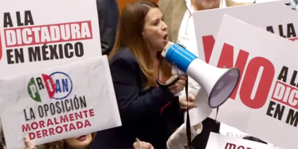 Oposición reclama ‘dictadura’; Morena saca mayoría y aprueba reforma en una hora