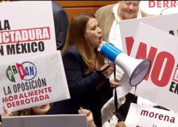 Oposición reclama ‘dictadura’; Morena saca mayoría y aprueba reforma en una hora