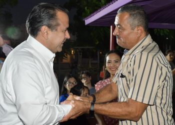 Invita Toño Astiazarán a vecinos de Villa Bonita a participar en el Presupuesto CRECES