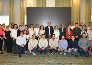 Impulsa Toño Astiazarán “Escudo Solar” para la construcción de vivienda sustentable en Hermosillo