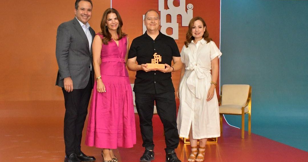 Concluye Juan Pablo Escobar el Segundo Congreso de la Familia con un llamado a fortalecer el núcleo familiar