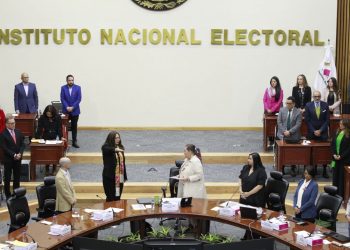 Designa INE a Claudia Arlett Espino como Secretaria Ejecutiva