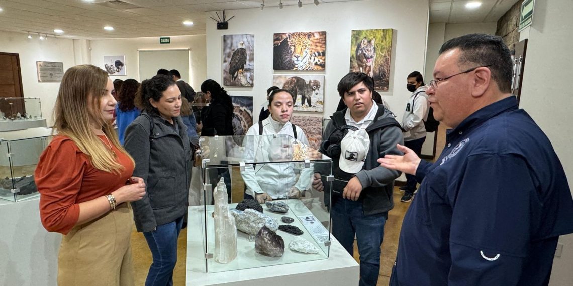 Disfrutan la minería alumnos del CAME 25