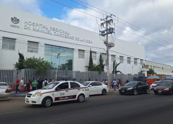 Localizan presunto artefacto explosivo frente a Hospital y Zona Militar de Culiacán