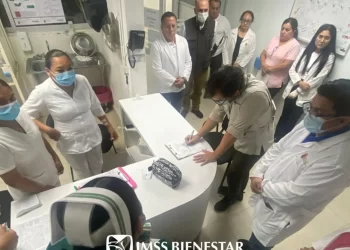 Unos 20 mil trabajadores preparan paro en el IMSS-Bienestar
