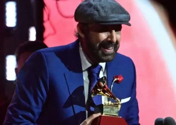 Se alza Juan Luis Guerra como el rey del Latin Grammy 2024