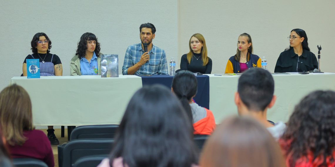 Celebra Unison el Día Nacional del Libro y natalicio de Sor Juana Inés de la Cruz