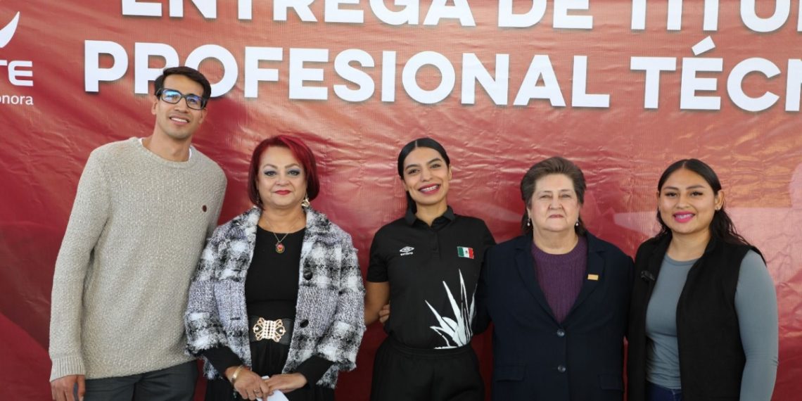 Promueve Cecyte Sonora campaña de titulación en egresados