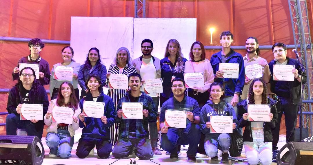 Premian a ganadores de concurso de fotografía en clausura de INSECTUS