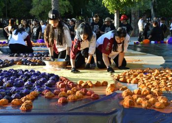 Disfrutan hermosillenses y visitantes el colorido VI Festival Tradicional de Día de Muertos