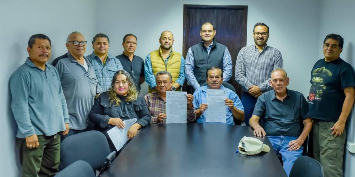 El Tianguis Navideño se instalará en El Mundito, acuerdan Comerciantes y Gobierno Municipal