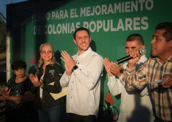 Garantiza Gobierno de Sonora acceso al agua potable a familias de Tres Reinas en HMO