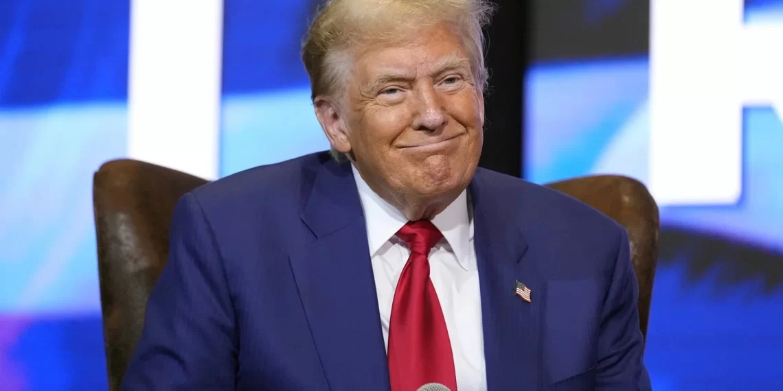 Sugiere Trump deportar a familias completas para no separar